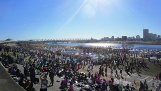 河川敷でのんびり♪