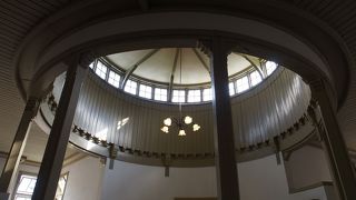 往時を偲ばせる建物です