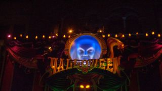 今年は装飾は地味目でショーは期待外れ…(ディズニー・ハロウィーンTDS)