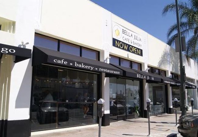 Bella Julia Cafe & Bakery