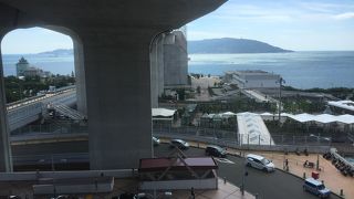 明石大橋を見上げる迫力