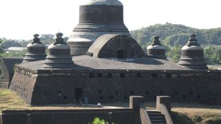 ダッカンゼイン寺院