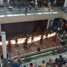 ハワイアンダンスショウー