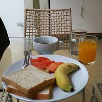 食事は最悪。でも価格が安いだけに仕方なしか