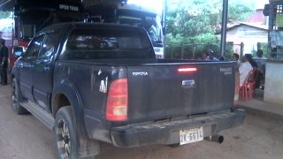 荷台に乗って格安移動・・・？