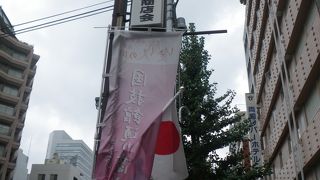 場所中は力士が街中にたくさんいました