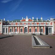 ロシア皇帝の夏の離宮だった宮殿美術館