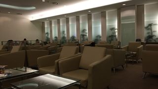 金海国際空港ＫＡＬラウンジでございます