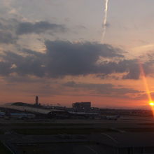 夕暮れ時のスカイビューの景観一例