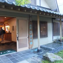 玄関もきれいになりましたね