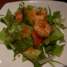 海老・トマト・アボカドのサラダ