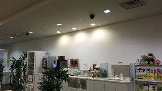 意外と落ち着くラウンジ