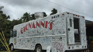 白いワゴン車のガーリックシュリンプ