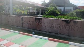 小さいけれどきれいな空港です