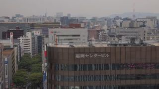 博多駅からキャナルへの道