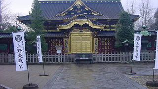 きらびやかな建物です