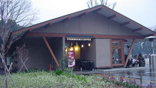 公園にマッチしたデザインです