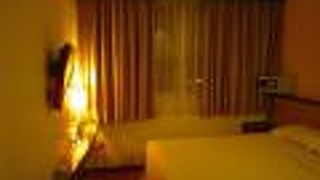 ナイト＆デイ ジャカルタ -マンガ ベサール