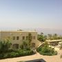 死海の庶民的な４つ星ホテル