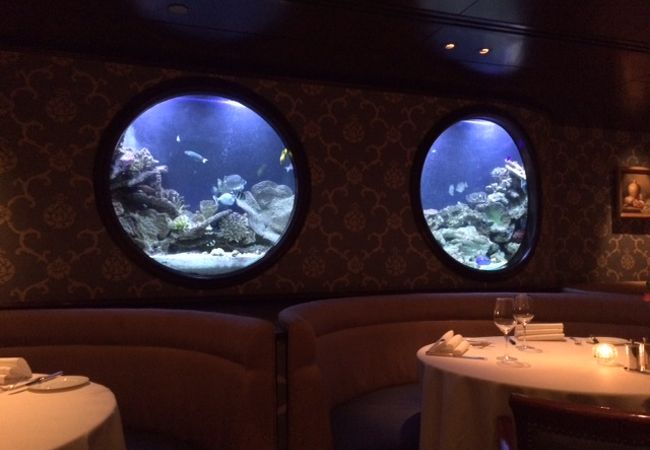 ロブスター バー&グリル (龍蝦吧餐庁)