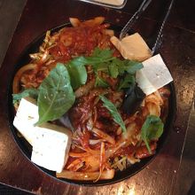 有名な韓国料理屋にて