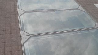 ガラスで覆われた遺構