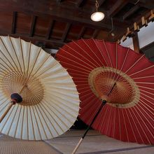 小上がりにあった和傘