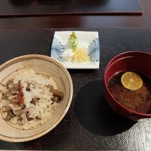最後のむかごときのこのご飯