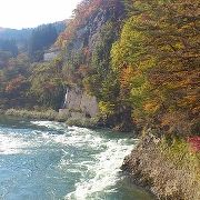 奥山から平野へ、渓谷と里の風景