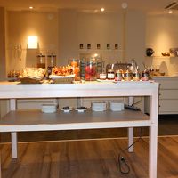 朝食のレストラン