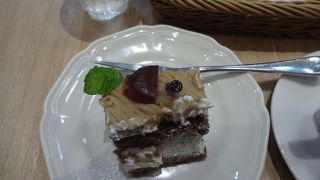 優雅にお茶を楽しみたいなら、おすすめです。