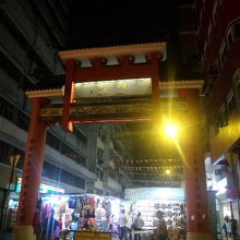 立派な門も設置されています