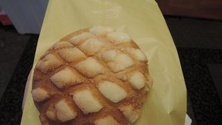 サクサクメロンパン
