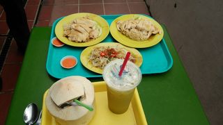 チキンライスはここで