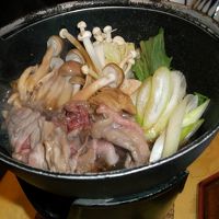 メインは甲州牛ワインビーフすき焼き。