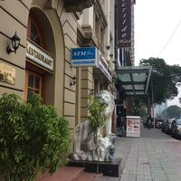 同じ様な名前のホテルがあるのでタクシー移動の方は気をつけて!