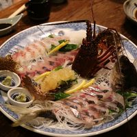 伊勢海老も付く新鮮な海の幸が売りです。