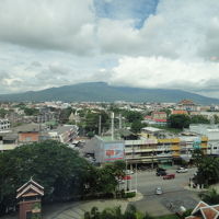 ７Ｆの客室から見た町並みとドイステープ山方向