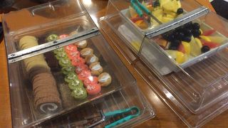 価格、味、店内 全て中途半端でいつも空いているのがメリットのお店です。