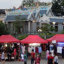 お店が並んでいます