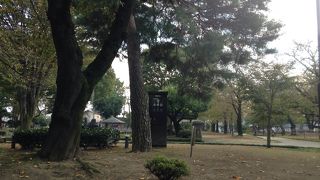 こじんまりとした公園