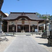 天守閣の隣の神社
