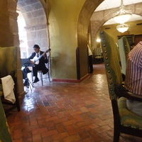 朝食のとき　ギター演奏がありました