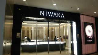 高級感があるジュエリーショップ