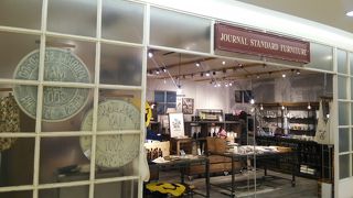 journal standardプロデュースのインテリアショップ