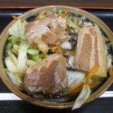 肉野菜そば(大)　680円です。