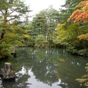 こじんまりとした大名庭園