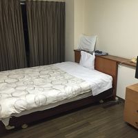 もう一台ベッドがありました。