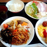 朝食　バイキング