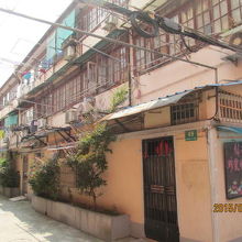 1920年代の建て替えで3階建てに